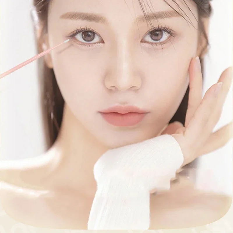 Brosse de nettoyage de cils, 1 - Beauty Makeup & D Anime Studio Vega Baja avis et prix