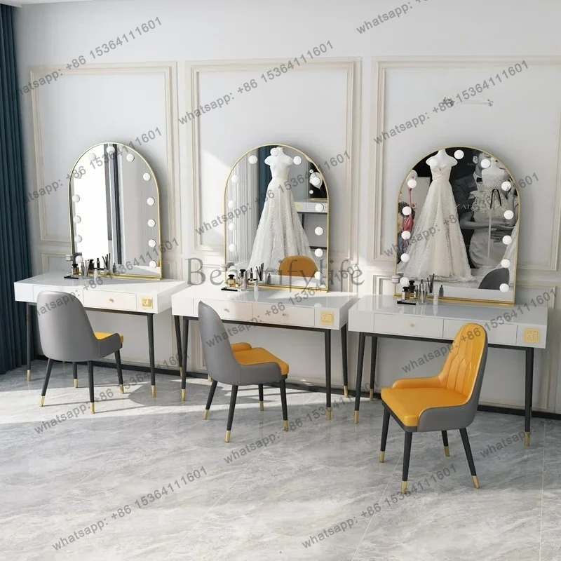 Table de maquillage miroir à l - Beauty And Makeup Studio avis et prix