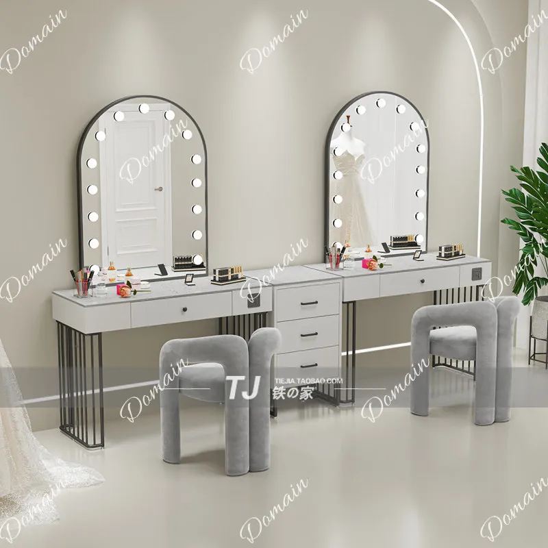 Table de maquillage profession - Beauty And Makeup Studio avis et prix